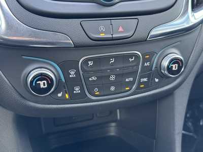 2024 Chevrolet Equinox, $23975. Photo 10