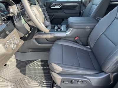 2026 Chevrolet 3500 Crew Cab, $80160.0. Photo 5