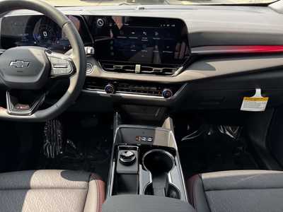 2026 Chevrolet Equinox, $37345.0. Photo 2