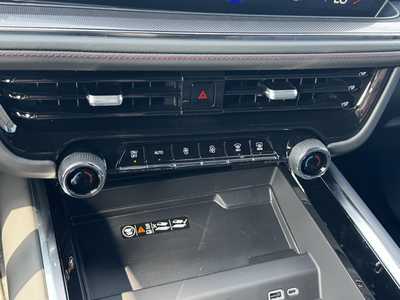 2025 Chevrolet Suburban, $76415.0. Photo 11