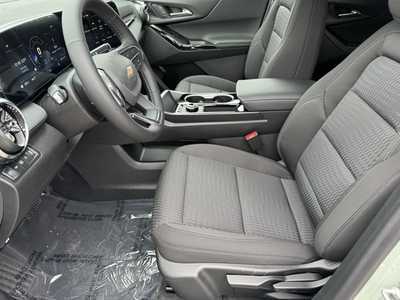 2026 Chevrolet Equinox, $31495.0. Photo 5