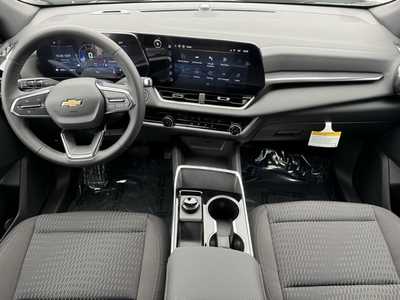 2026 Chevrolet Equinox, $31495.0. Photo 9