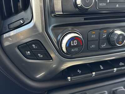 2016 Chevrolet 1500 Crew Cab, $26999. Photo 11