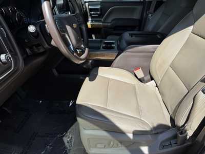 2016 Chevrolet 1500 Crew Cab, $26999. Photo 5