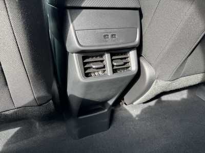 2026 Chevrolet Equinox, $29999. Photo 7