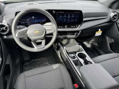 2026 Chevrolet Equinox, $29999. Photo 8