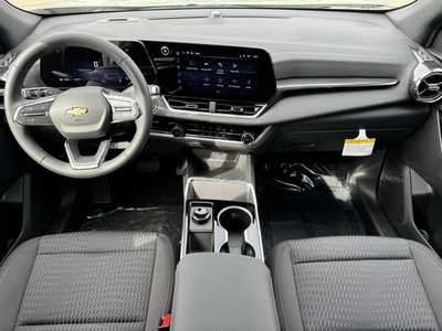 2026 Chevrolet Equinox, $29999. Photo 9