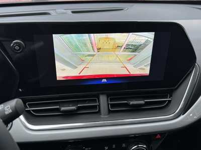 2026 Chevrolet Trax, $25885.0. Photo 4