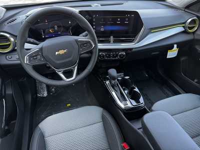 2026 Chevrolet Trax, $25885.0. Photo 8