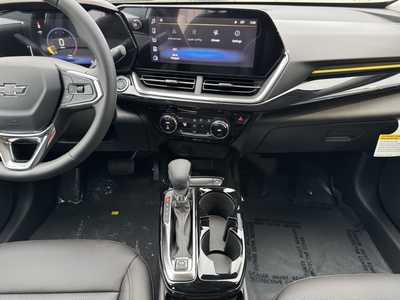 2026 Chevrolet Trax, $27490.0. Photo 2