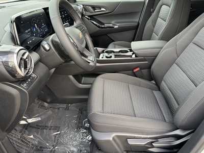 2026 Chevrolet Equinox, $32440.0. Photo 5