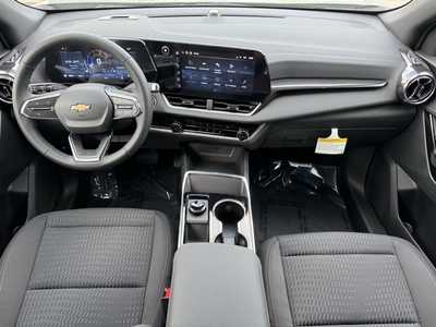 2026 Chevrolet Equinox, $32440.0. Photo 9