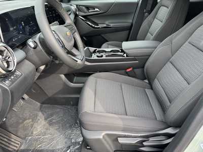 2026 Chevrolet Equinox, $32440.0. Photo 5