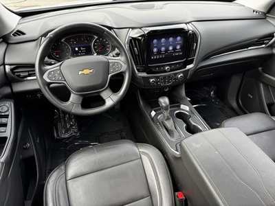 2021 Chevrolet Traverse, $22998. Photo 11