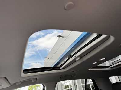 2021 Chevrolet Traverse, $22998. Photo 6