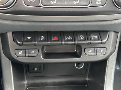 2022 Chevrolet Colorado Crew Cab, $34999. Photo 11