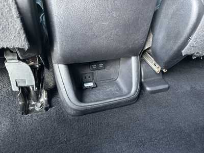 2019 Toyota Highlander, $20999. Photo 10