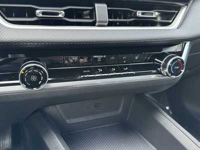 2026 Chevrolet Equinox, $31495.0. Photo 10