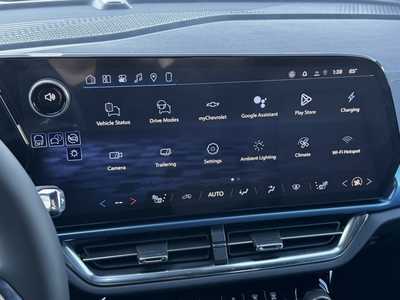 2026 Chevrolet Equinox, $41095.0. Photo 3