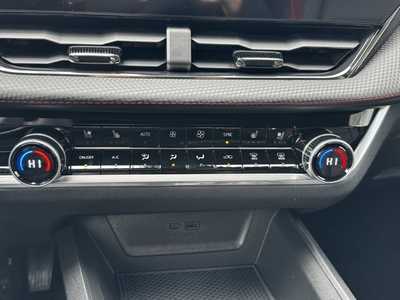 2026 Chevrolet Equinox, $39835.0. Photo 11