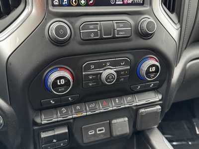2020 Chevrolet 1500 Crew Cab, $34395. Photo 11