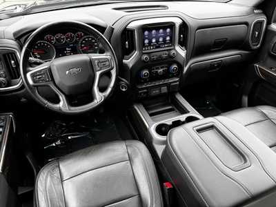 2020 Chevrolet 1500 Crew Cab, $34395. Photo 9
