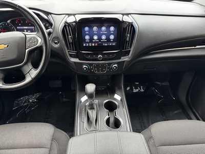 2022 Chevrolet Traverse, $29990. Photo 2