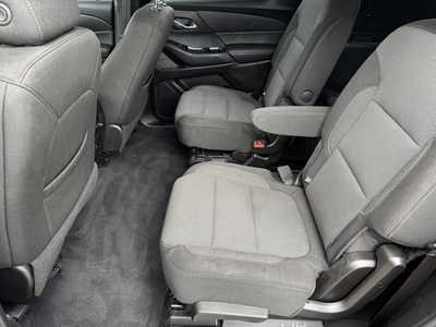 2022 Chevrolet Traverse, $29990. Photo 6