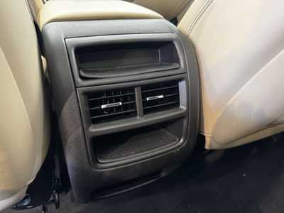 2019 Cadillac XT5, $15499. Photo 10