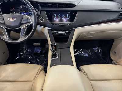 2019 Cadillac XT5, $15499. Photo 2