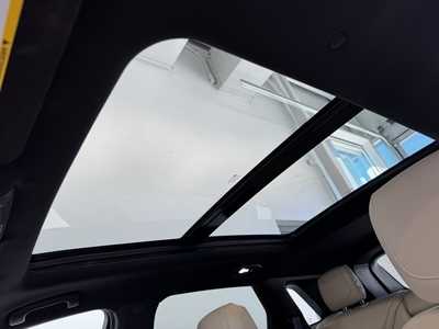 2019 Cadillac XT5, $15499. Photo 6