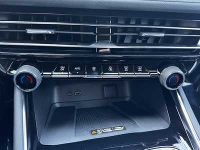 2026 Chevrolet Traverse, $46705.0. Photo 11