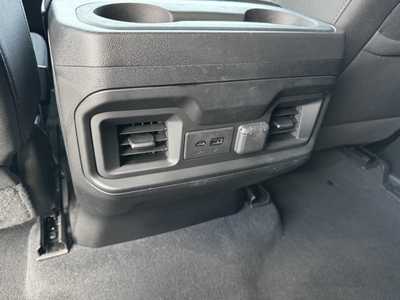 2021 Chevrolet 1500 Crew Cab, $38990. Photo 7