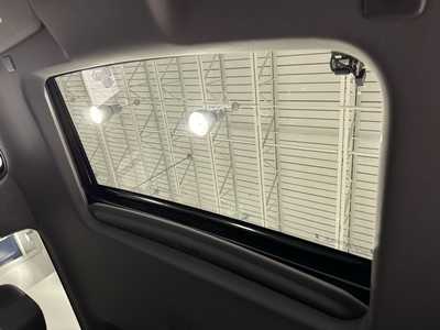 2025 Chevrolet 1500 Crew Cab, $58499. Photo 6