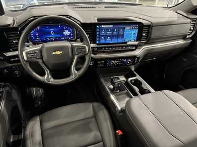 2025 Chevrolet 1500 Crew Cab, $58499. Photo 9