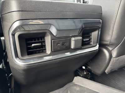 2021 GMC 1500 Crew Cab, $40895. Photo 8