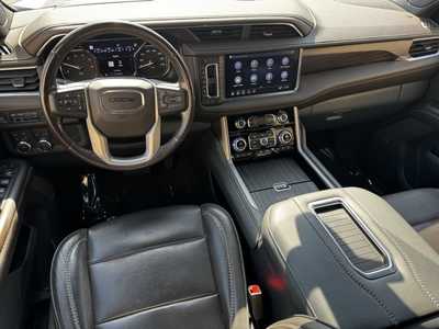 2021 GMC Yukon XL, $42499. Photo 11