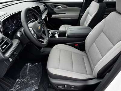 2026 Chevrolet Traverse, $46920. Photo 5