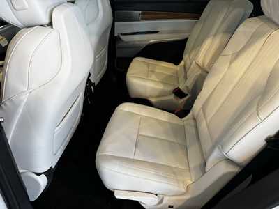 2026 Cadillac Vistiq, $81715.0. Photo 7