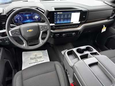 2026 Chevrolet 1500 Crew Cab, $55415.0. Photo 8