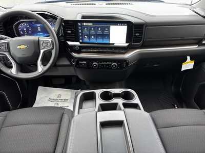 2026 Chevrolet 1500 Crew Cab, $55415.0. Photo 9