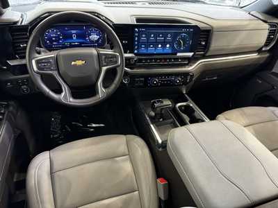 2025 Chevrolet 1500 Crew Cab, $53990. Photo 8