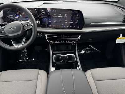 2026 Chevrolet Traverse, $46705.0. Photo 2