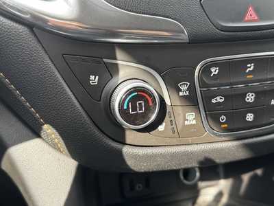 2018 Chevrolet Equinox, $13499. Photo 11