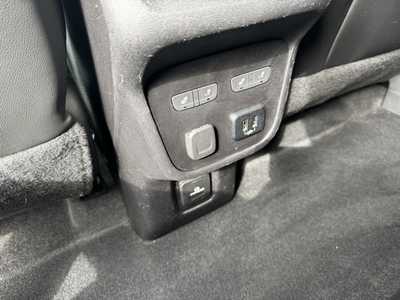 2018 Chevrolet Equinox, $13499. Photo 7