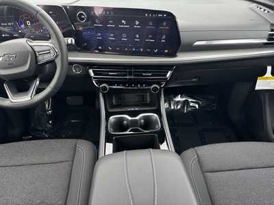 2026 Chevrolet Traverse, $46705.0. Photo 2