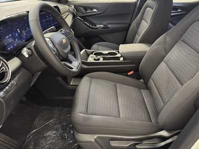 2026 Chevrolet Equinox, $31495.0. Photo 5