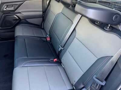 2026 Chevrolet 1500 Crew Cab, $71255.0. Photo 8