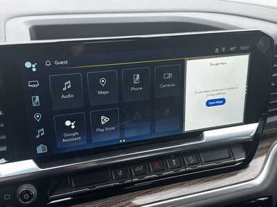 2026 Chevrolet 3500 Crew Cab, $60065.0. Photo 3