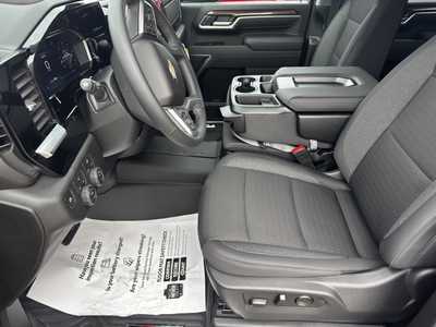 2026 Chevrolet 3500 Crew Cab, $60065.0. Photo 5